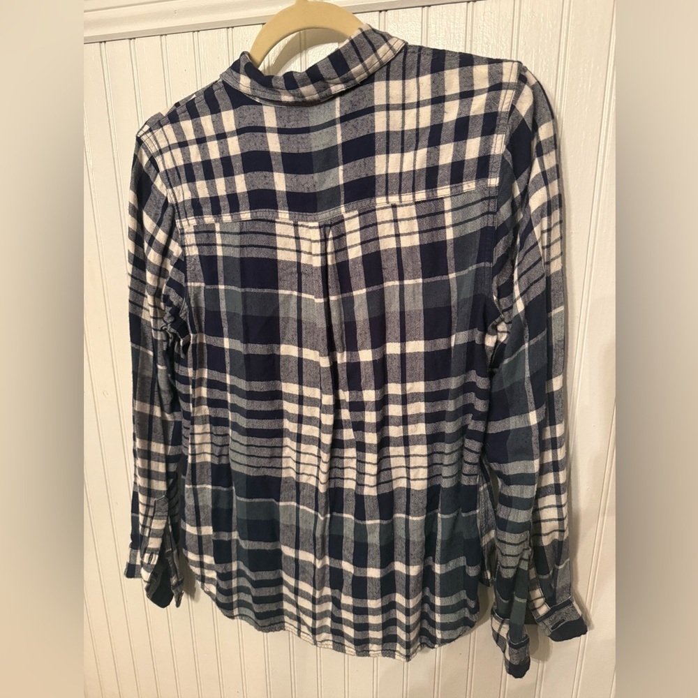 Faherty Plaid Button Up Medium Long sleeve - Picture 4 of 4